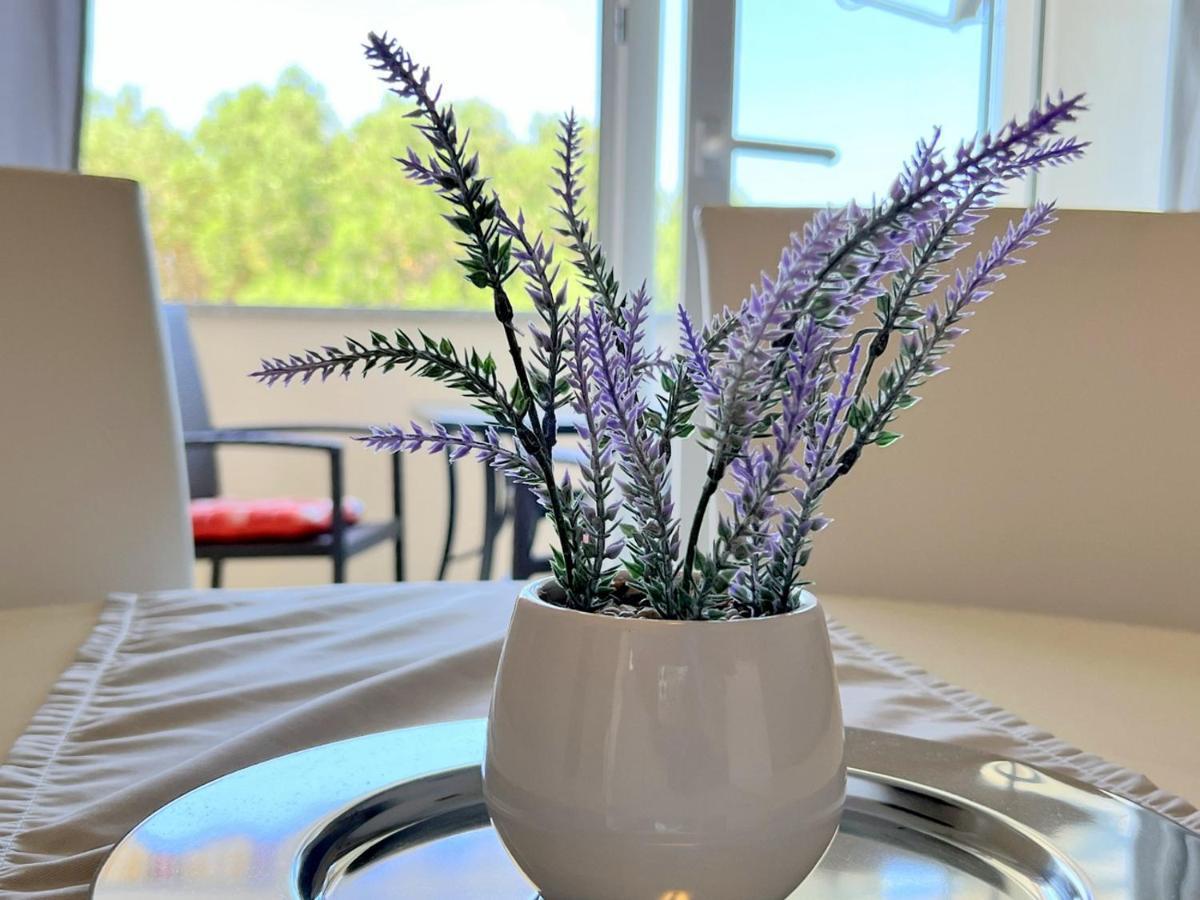 Miramar Apartments Banjol Εξωτερικό φωτογραφία