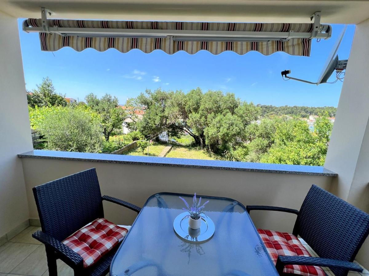 Miramar Apartments Banjol Εξωτερικό φωτογραφία
