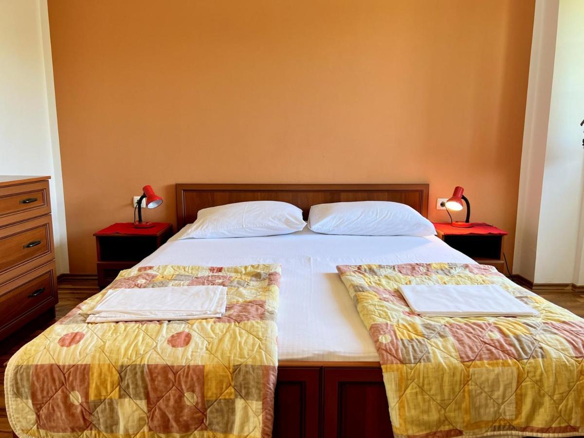 Miramar Apartments Banjol Εξωτερικό φωτογραφία
