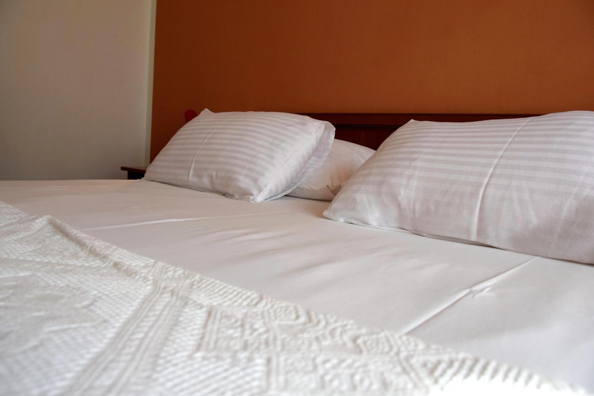 Miramar Apartments Banjol Εξωτερικό φωτογραφία