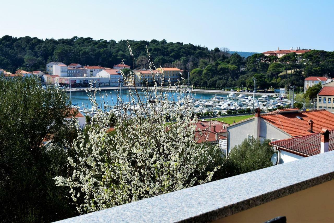 Miramar Apartments Banjol Εξωτερικό φωτογραφία