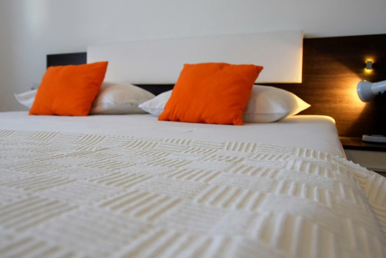 Miramar Apartments Banjol Εξωτερικό φωτογραφία