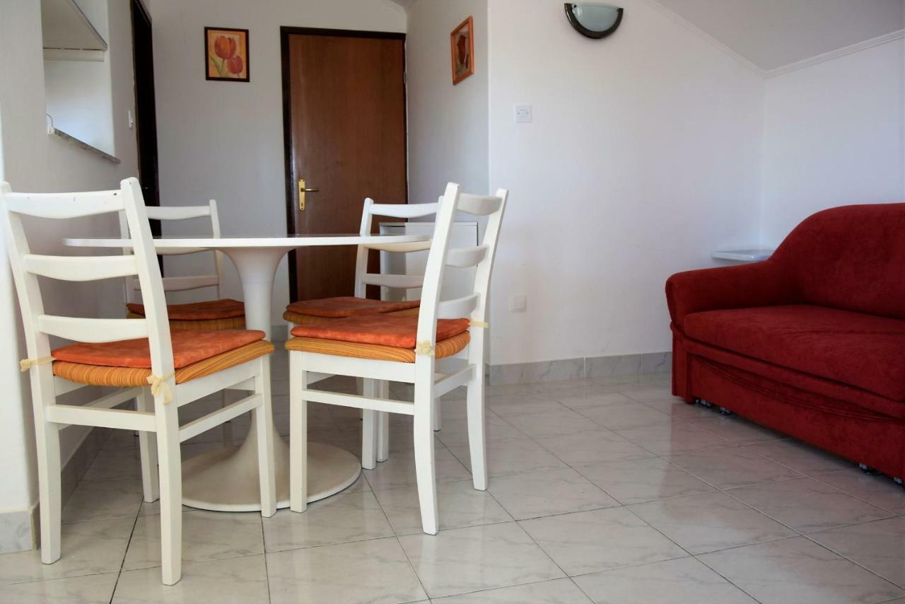 Miramar Apartments Banjol Εξωτερικό φωτογραφία