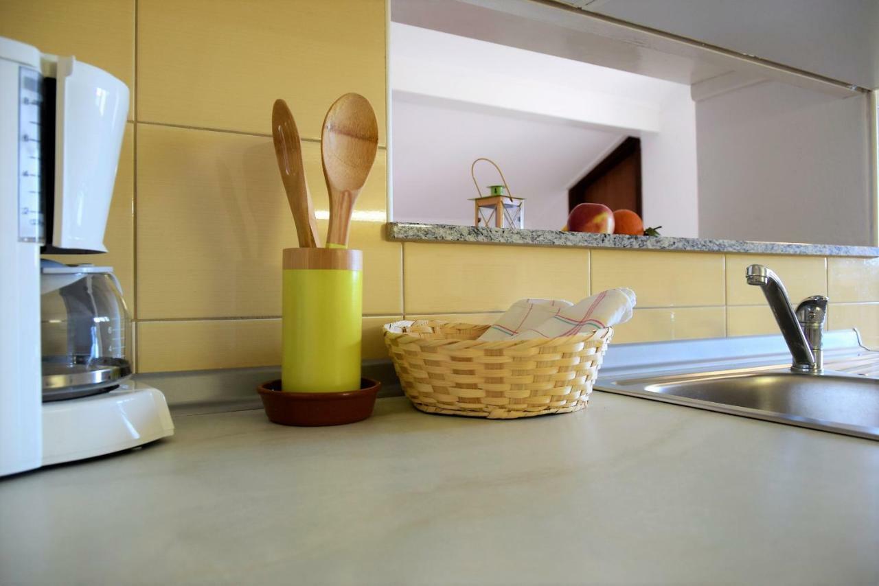 Miramar Apartments Banjol Εξωτερικό φωτογραφία