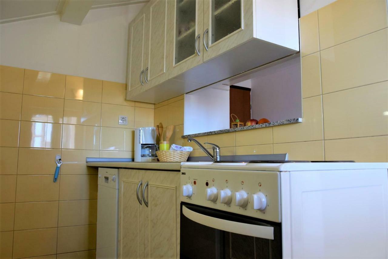 Miramar Apartments Banjol Εξωτερικό φωτογραφία